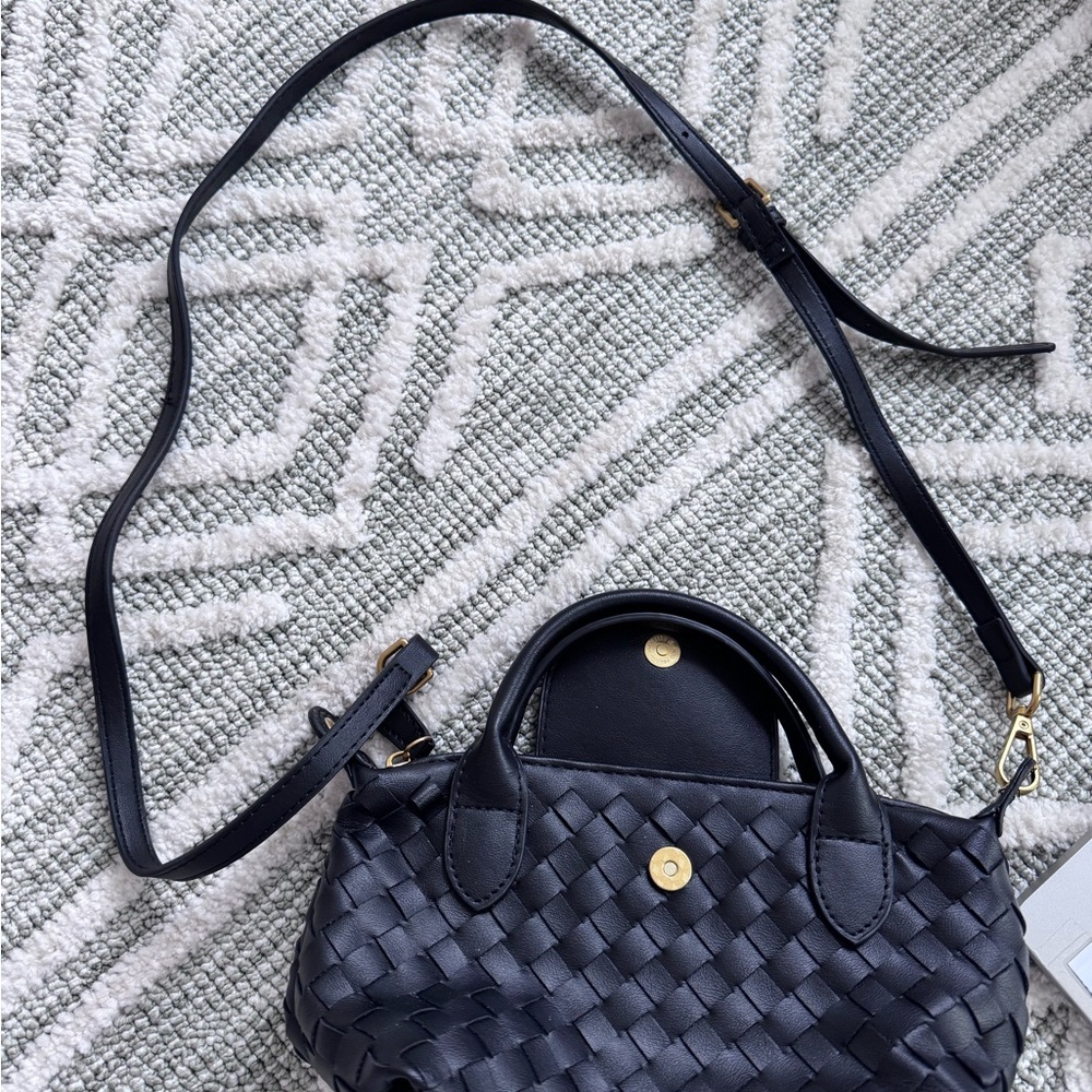 Elegant Black Woven Handbag